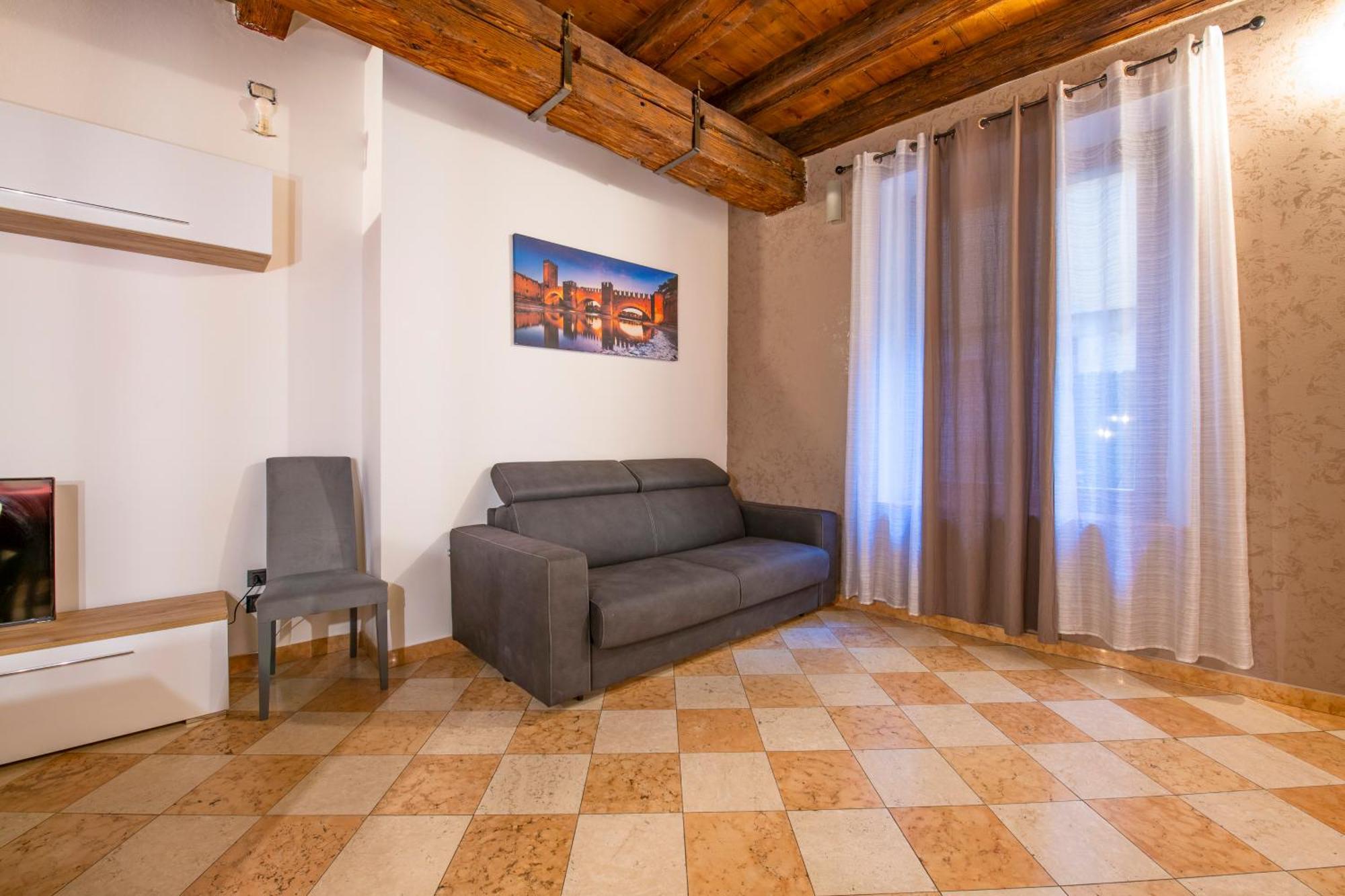 Palace Home Mazzini Verona Center 1 Εξωτερικό φωτογραφία