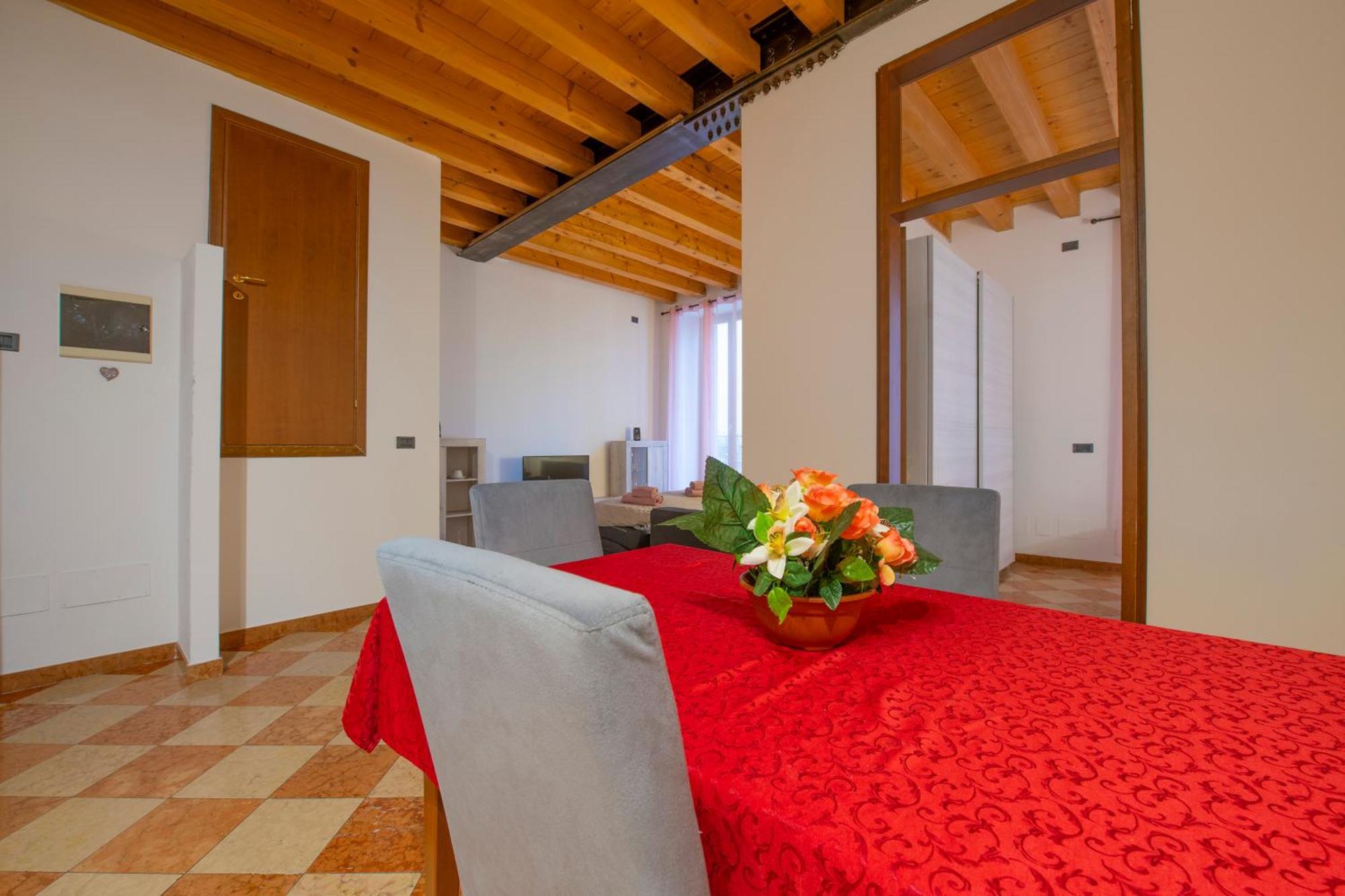 Palace Home Mazzini Verona Center 1 Εξωτερικό φωτογραφία